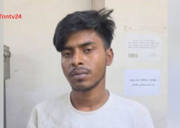 নারায়ণগঞ্জের ফতুল্লায় গুণধর পুত্র মোবাইলের দাবিতে বাবাকে হত্যার চেষ্টা করে: Tnntv24