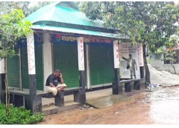 দোকান-ঘর বাড়া না দেওয়ায়  বিএনপির কার্যালয়ে  তালা দেওয়ার অভিযোগ :Tnntv24