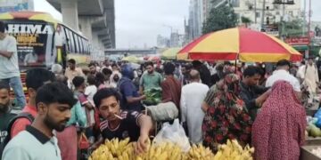 ঢাকা -সিলেট মহাসড়কের ভুলতা-গাউছিয়া সড়ক হকারদের দখলে,দেখার যেন কেউ নেই :Tnntv24