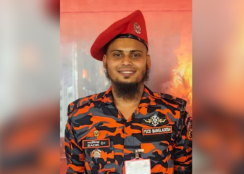 নারায়ণগঞ্জের ফায়ার সার্ভিসের ডুবুরি সাদিক শীতলক্ষ্যায় নিখোঁজ।Tnntv24