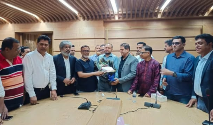 মোহাম্মদ সোহাগ তিন ব্যবসায়ি সংগঠনের নেতৃত্বে,পেলেন চেম্বারের সংবর্ধনা:Tnntv24