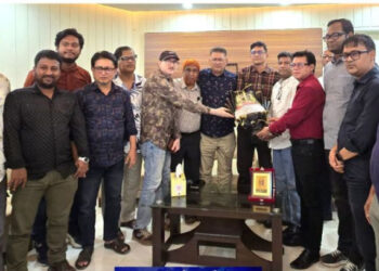 নারায়ণগঞ্জ প্রেসক্লাবে সৌজন্য সাখ্যাত করেন উন্নয়ন কর্তৃপক্ষের চেয়ারম্যান রাজিব।Tnntv24