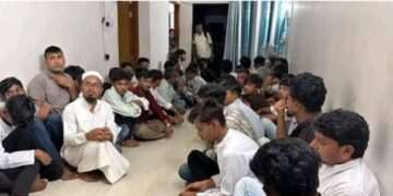 নিষিদ্ধ  ঘোষিত রূপগঞ্জের আওয়ামী  লীগ ও সহযোগী সংগঠনের ৫৩ নেতাকর্মী  ভাটারা থানায় গ্রেফতার:Tnntv24