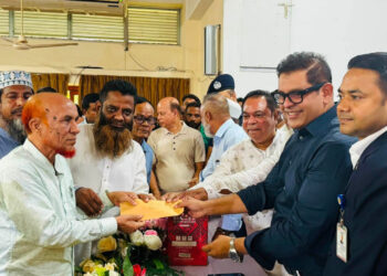 রূপগঞ্জে সুবিধাবঞ্চিতদের মাঝে সেলাই মেশিন বিতরণ:Tnntv24