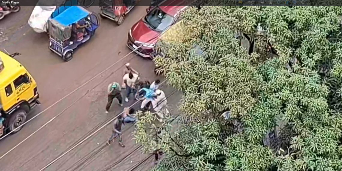 নারায়ণগঞ্জ সরকারী তোলারাম কলেজ ও বিশ্ববিদ্যালয়ে ছাত্রদল ও ছাত্র শিবিরের ধাওয়া, পাল্টা ধাওয়া ও সংঘর্ষে ঘটনায় আহত-১০।Tnntv24