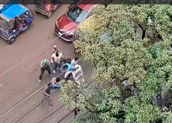 নারায়ণগঞ্জ সরকারী তোলারাম কলেজ ও বিশ্ববিদ্যালয়ে ছাত্রদল ও ছাত্র শিবিরের ধাওয়া, পাল্টা ধাওয়া ও সংঘর্ষে ঘটনায় আহত-১০।Tnntv24