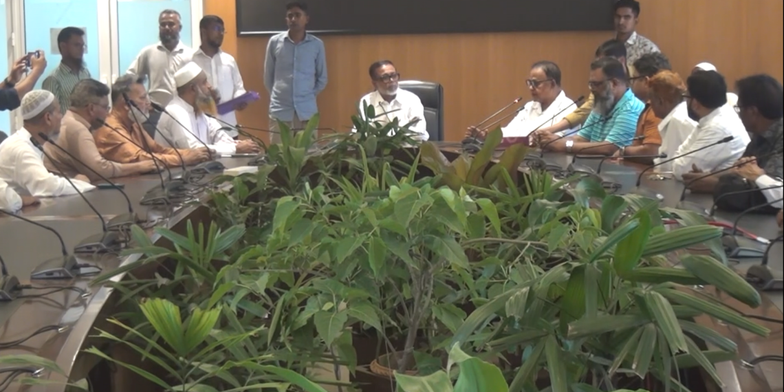 নারায়ণগঞ্জে নির্মাণাধীন কদমরসুল সেতুর দখলকৃত ভূমি উচ্ছেদের দাবিতে স্মারকলিপি:Tnntv24