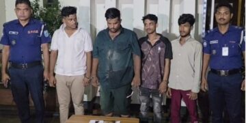 মাদক ব্যবসা ও আধিপত্য বিস্তারকে কেন্দ্র করে রূপগঞ্জে দুই গ্রুপের অস্ত্রের মহড়া,পাঁচ রাউন্ড গুলিভর্তি পিস্তলসহ গ্রেফতার-চার:Tnntv24