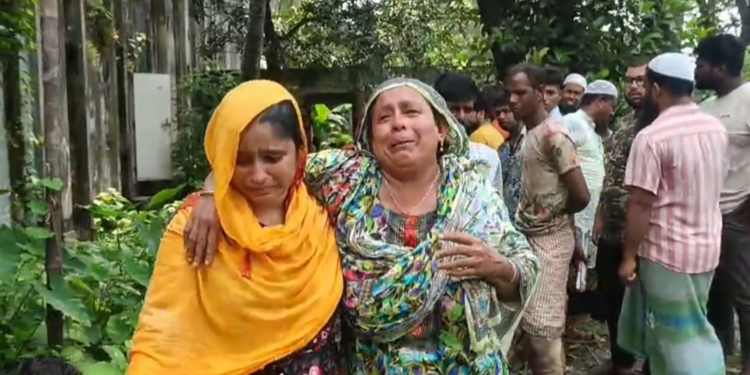 নারায়ণগঞ্জের সোনারগাঁয়ে হাত-পা বাধা বস্তাবন্দি ব্যবসায়ীর মরদেহ ও আমলাপাড়ায় ভবনে নিচে পড়ে নির্মাণ শ্রমিকের মৃত্যু।Tnntv24