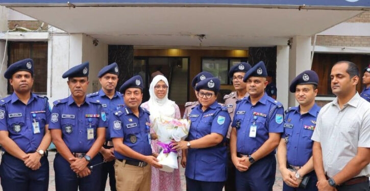 নারায়ণগঞ্জে দায়িত্ব নিলেন নতুন পুলিশ সুপার হাবিবুর রহমান।Tnntv24