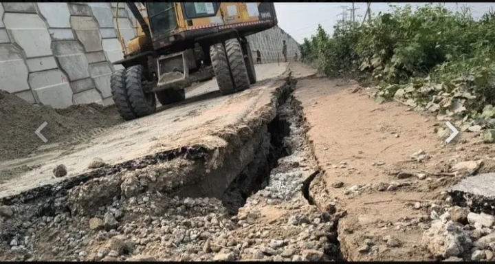 নির্মাণ কাজ  শেষ হওয়ার আগেই এশিয়ান হাইওয়ে  সড়কে ফাটল যানচলাচল ব্যহত: Tnntv24