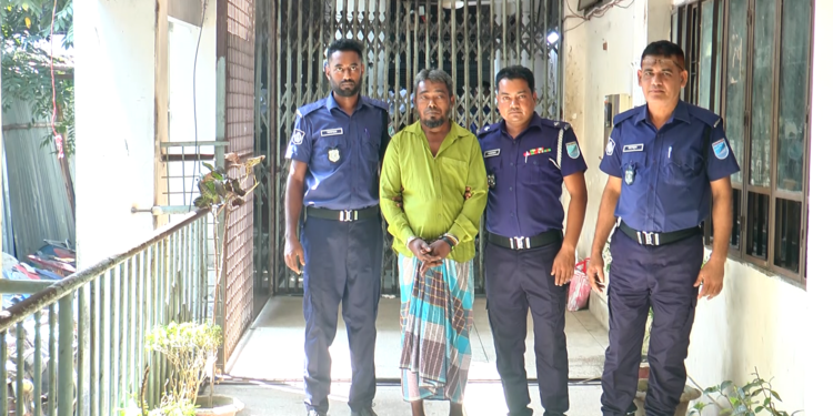 নারায়ণগঞ্জের ফতুল্লায় স্ত্রী ও ছেলে কুপিয়ে হত্যা মামলায় হারেজ নামে এক ব্যক্তিকে মৃত্যুদণ্ড দিয়েছে আদালত:Tnntv24